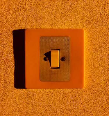 how to change a light switch.jpg