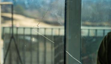 responsibility-of-broken-glass-repairs-in-rented-properly.jpg